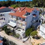 Ana Del Sol - Zf Hvar