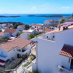 Ana Del Sol - Zf Hvar
